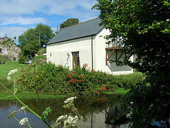 Boathouse Self Catering Cottage